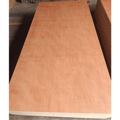 Naturligt trä ådring Okoume plywood för golv